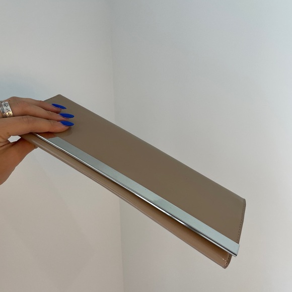 ALDO patent leather tan clutch - Picture 10 of 11